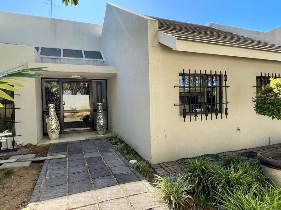 4 Bedroom Property for Sale in St Helena Free State